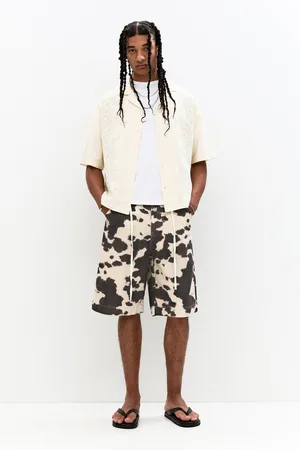 Pull&Bear Bermudashorts Animalprint Kuh