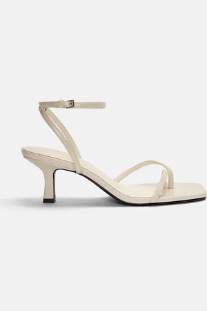 Pull&Bear Absatzsandalen Mit Riemen