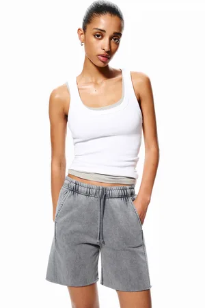 Pull&Bear Trainingsshorts Mit Weitem Bein