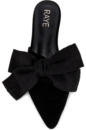 Raye SCHUH MAGNOLIA in . Size 6.5, 8, 9.5.