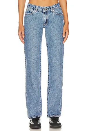 ABrand JEANS MIT NIEDRIGEM BUND UND GERADEM BEIN in . Size 24, 25, 28, 29, 30, 32.