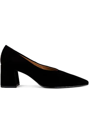 Flattered HIGH-HEELS ANGELA in . Size 39.