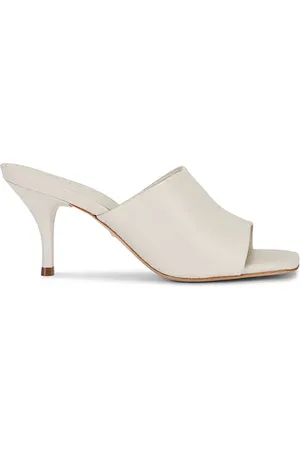 Raye PANTOLETTE MILA in . Size 8.