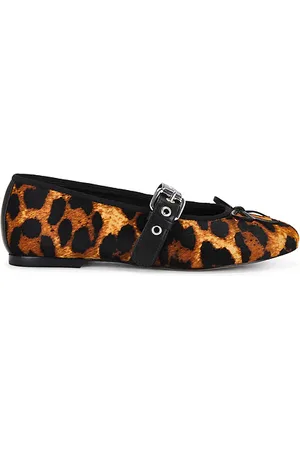 Raye FLACH MILES in . Size 7, 8, 8.5, 9.