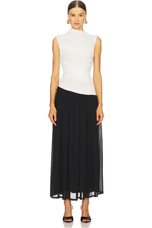 Nicholas KLEID ODILA in Black,White. Size 6, 8.