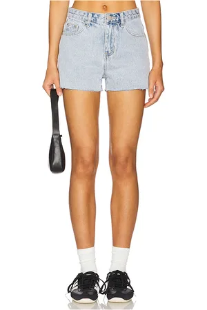 superdown SHORTS KIARI in . Size 24, 25, 26, 27, 28, 29, 30.