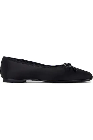 LPA Natasha Ballet Flat in . Size 7.