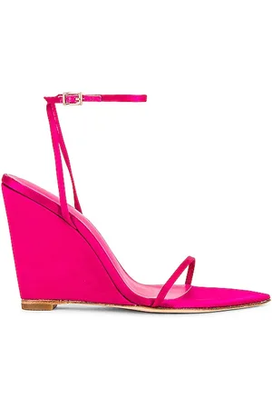 Raye WEDGES ESTELA in . Size 8.5.