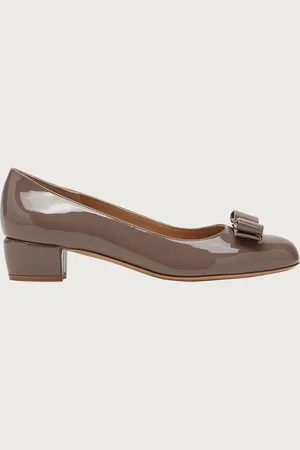 Salvatore Ferragamo Damen Vara Pumps Größe 35