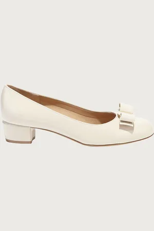 Salvatore Ferragamo Damen Vara Pumps Größe 35