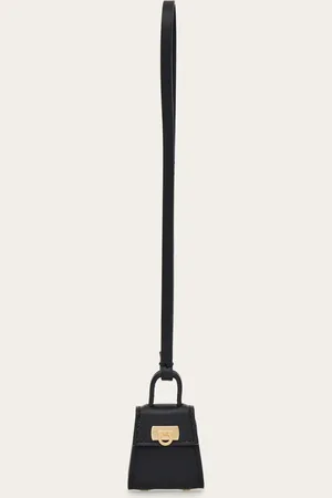 Salvatore Ferragamo Damen Charm mit Gancini