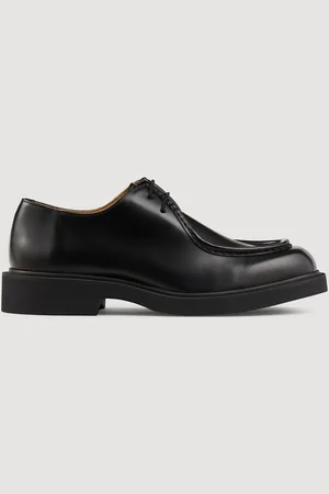 Sandro Derby-Schuhe aus glasiertem Leder