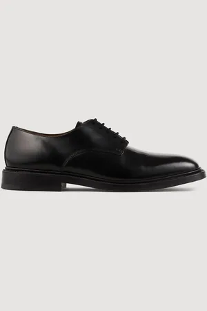 Sandro Derby-Schuhe aus glasiertem Leder
