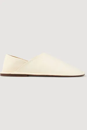 Sandro Hausschuhe aus genarbtem Leder