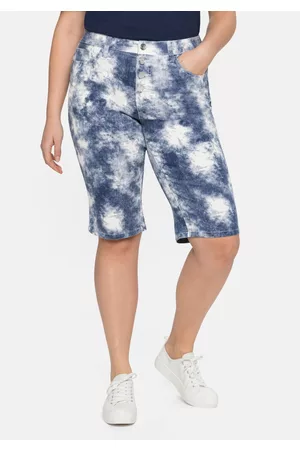 Sheego Jeansbermudas mit Batikdruck, in 5-Pocket-Form, , Gr.48