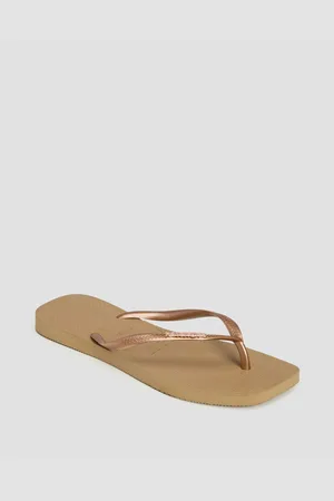 Havaianas Slim Square Logo Metallic Flip-flops Für Damen In Beige Und Gold