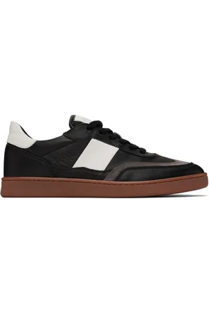 Collegium Black & White Pillar Court II Sneakers