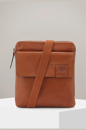 Strellson Kleine Schultertasche Hyde Park, cognac