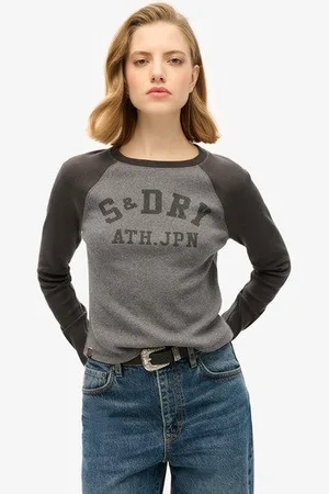 Superdry Damen Geripptes Athletic Essentials Langarmshirt in Schmaler Passform