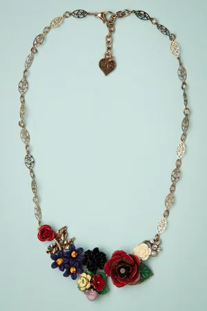 Lovely Cluster Blumen Halskette in Multi