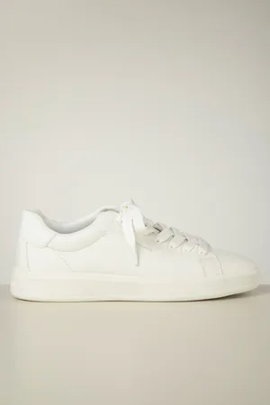 Tamaris Terri Sneaker in Off White