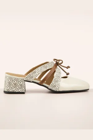 Nemonic Celine Tribal Mules in Mandel und Braun