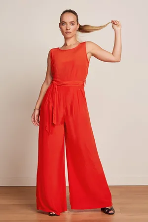 King Louie Frida Jumpsuit Sista in Feuerrot.