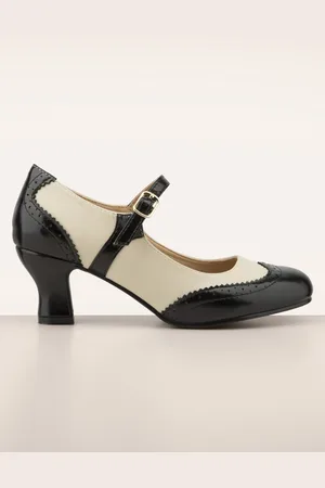 Banned Retro Mary Jane Nostalgie Pumps in Schwarz und Creme.
