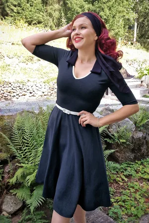 Vintage Chic Sandy Swing Kleid in Navy