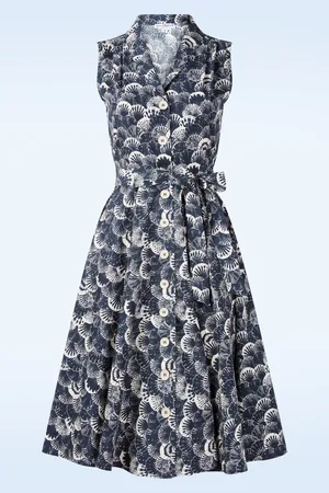 Very Cherry Nova Swing Kleid in Seas Shelly Blau