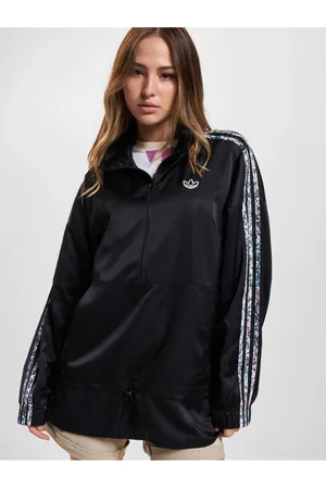 adidas Kadın Rüzgarlik für Damen - 30