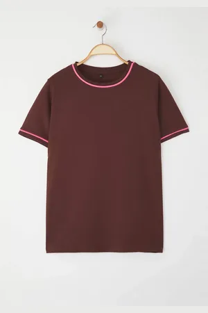 Trendyol Braunes T-shirt Mit Rundhalsausschnitt, Detailliertes Basic Und Große Größe für Damen - XL