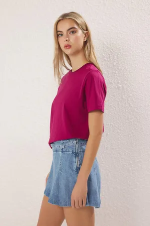Trendyol Premium-t-shirt Mit Rundhalsausschnitt Aus 100 % Baumwolle, Cherry Rotten für Damen - XL