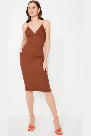 Trendyol Stilvolles Gestricktes Abendkleid Dunkelbraun Mit Rückendetail für Damen - 38