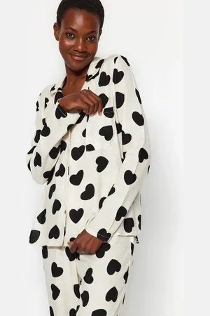 Trendyol Ecrufarbenes, Herzförmiges, Gewebtes Pyjama-set Aus Viskose für Damen - 38