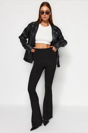 Trendyol Schwarze Strick-leggings Mit Elastischem Bund Und Geripptem Schlag/spanisches Bein Mit Hoher Taille für Damen - S