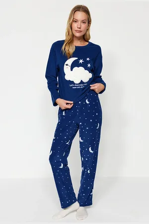Trendyol Marineblaues Fleece-winter-strick-pyjama-set Mit Galaxiemuster für Damen - M