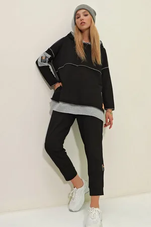 Trend Alacati stili Schwarzes Mehrlagiges Sweatshirt Mit Kapuze Und Jogginghose Im Doppelset für Damen - M