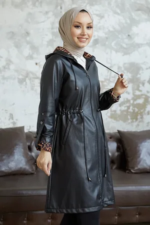 Instyle Almin Griff Epaulette Detaillierte Lederkappe – für Damen - 38