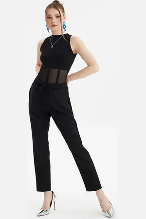 Trendyol Schwarze, Detaillierte Jogger-webhose Mit Krawatte für Damen - 38