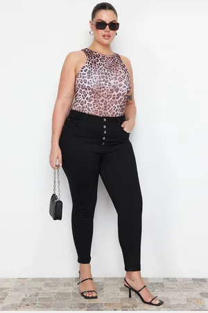 Trendyol Schwarze Skinny-jeans Mit Hoher Taille Und Knopfleiste Vorne Tbsss22je0373 für Damen - 44