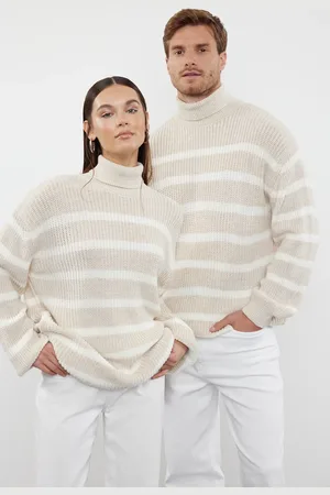 Trendyol Rollkragenpullover, Gestreift, Übergroß – - M