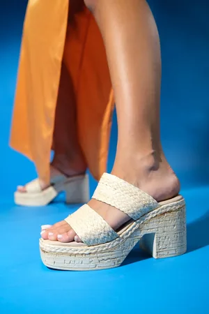 LuviShoes Levnes Slipper Mit Plateauabsatz Doppelt Gestreiftes Stroh für Damen - 36