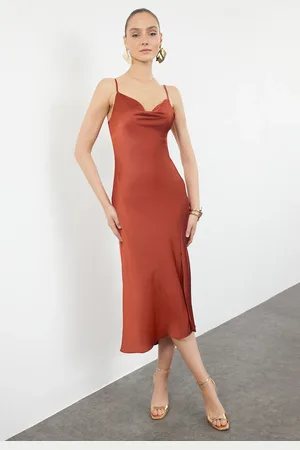 Trendyol Stilvolles Abendkleid Aus Gewebtem Satin Mit Zimtfutter Und Abschlussballkleid für Damen - 34