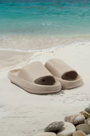 Trendyol Nerzfarbene, Flache Pool-hausschuhe für Damen - 41