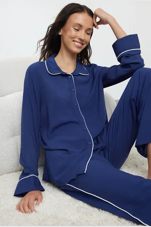 Trendyol Marineblaues, Mit Paspeln Verziertes, Gewebtes Viskose-pyjama-set für Damen - 40