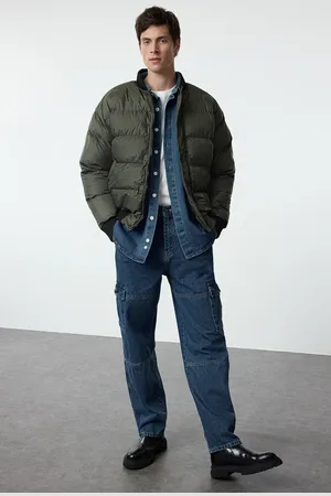 Trendyol Khakifarbene Winterjacke – Regular Fit, Gummidetails für Herren - L