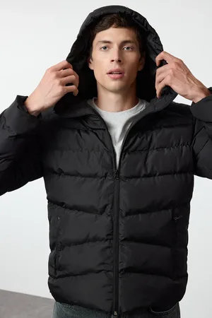 Trendyol Schwarzer Regular Fit Winter Pufferjacke für Herren - M