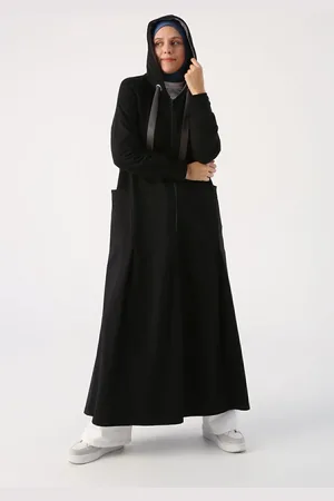 ALLDAY Schwarze, Mit Wildleder Verzierte Abaya Mit Kapuze für Damen - 38