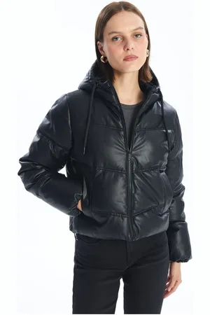 LC Waikiki Pufferjacke – Kapuzen- Und Lederoptik für Damen - 34
